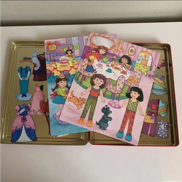 Vintage Magnetic Fashion Dress Up Set Storage Tin On The Go Travel 40pc Magnets - Picture 8 of 16
